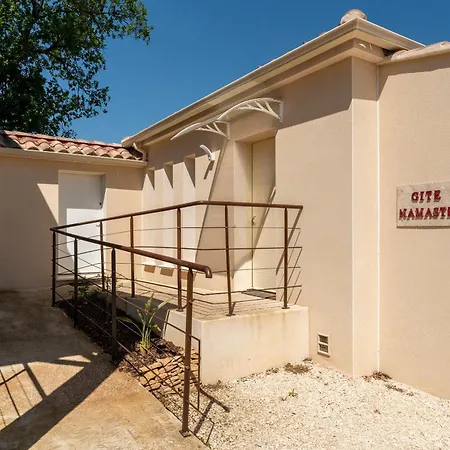 Namaste - Avec Jacuzzi